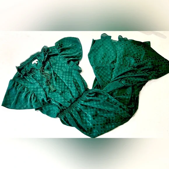 Dresses | Max Studio Emerald Green Jacquard Shine Dot Maxi Dress | Poshmark